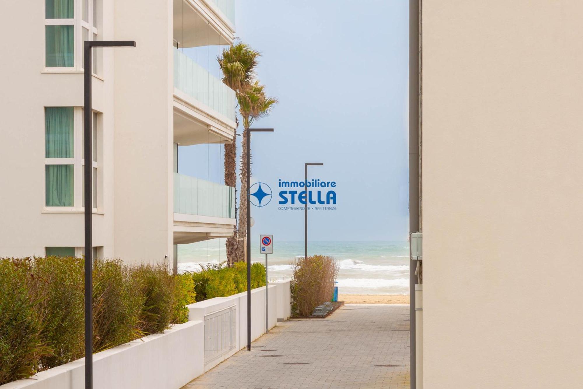 Condominio Rossella Лідо-ді-Єзоло Екстер'єр фото